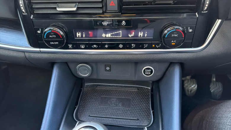 Nissan Qashqai 1.3 DiG-T MH Tekna 5dr Petrol Hatchback